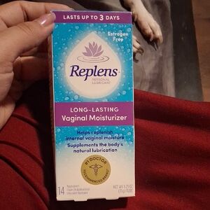 Long-Lasting Vaginal Moisturizer - Blue